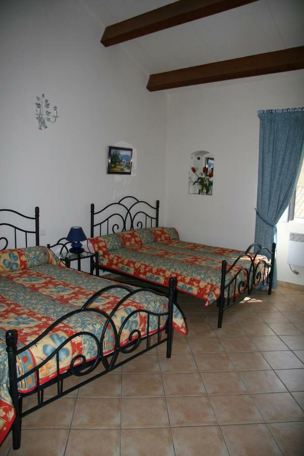 Chambres D'Hotes Lou Jassou Lapanouse-de-Cernon Exterior foto